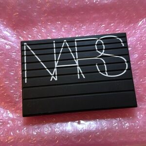 NARS Extreme Effects palette
